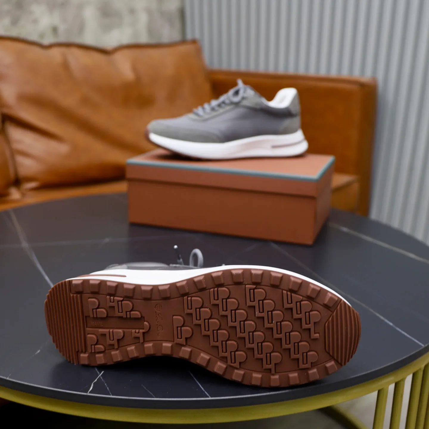 Ex-factory price: 462💰Loropiana LP men's shoes ♞size; 38-44 "45. Customized" original leather splicing. It is really easy to wear, lazy, relaxed, casual, perfect comfort, and there are many color choices, and they all look good with clothes. Is it true that Loropiana can bring social value? “Loropiana is the best thing money can buy”